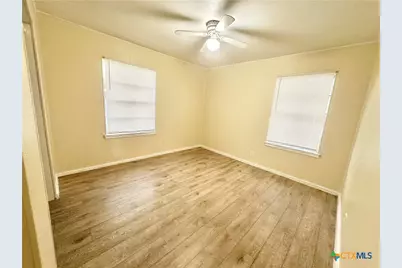 104 E Fowler Avenue, Killeen, TX 76541 - Photo 24