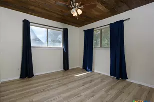 625 Creek Dr, New Braunfels, TX 78130 - Photo 22