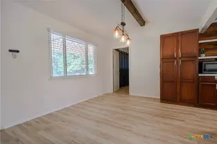 625 Creek Dr, New Braunfels, TX 78130 - Photo 4