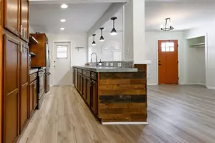 625 Creek Dr, New Braunfels, TX 78130 - Photo 8