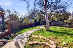 2301 Gloria Cir, Copperas Cove, TX 76522 - Photo 16