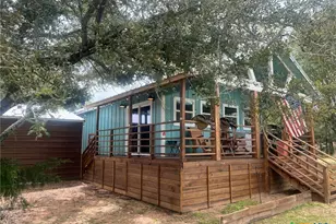 185 Yaupon, Sheridan, TX 77475 - Photo 2