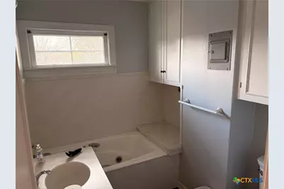 1014 N Hunt Street, Cuero, TX 77954 - Photo 34