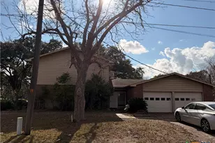 1014 N Hunt St, Cuero, TX 77954 - Photo 44