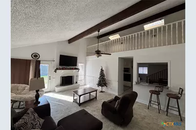 205 Magdalena Drive, Victoria, TX 77904 - Photo 2