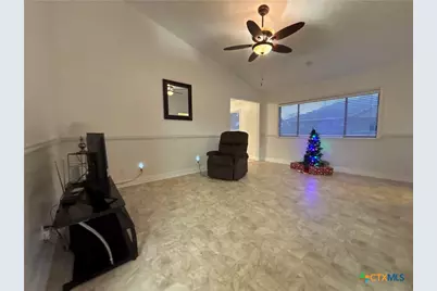 205 Magdalena Drive, Victoria, TX 77904 - Photo 4