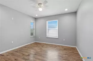 1612 Alamo Dr, Victoria, TX 77901 - Photo 6