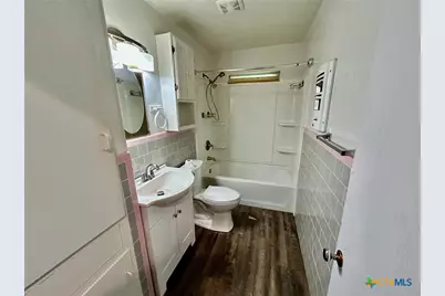 1612 Alamo Drive, Victoria, TX 77901 - Photo 8