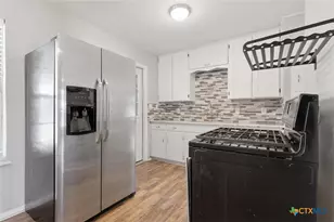 1612 Alamo Dr, Victoria, TX 77901 - Photo 4