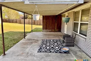 1612 Alamo Dr, Victoria, TX 77901 - Photo 14