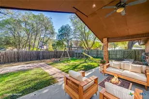 111 Oldtowne Rd, Seguin, TX 78155 - Photo 26