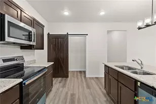 122 Leon St, Copperas Cove, TX 76522 - Photo 8