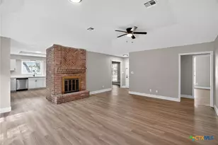 107 Cherry Hills Dr, Rockport, TX 78382 - Photo 8