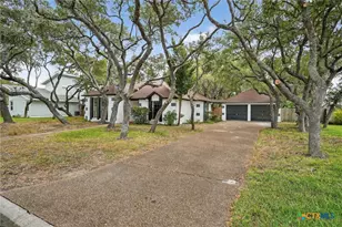 107 Cherry Hills Dr, Rockport, TX 78382 - Photo 2