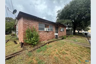 607 N Cleveland Street, Victoria, TX 77901 - Photo 1