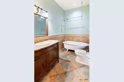 1250 Rocky Hollow Drive, Burnet, TX 78611 - Photo 22