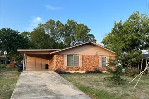 1792 Kuehler Ave, New Braunfels, TX 78130 - Photo 1