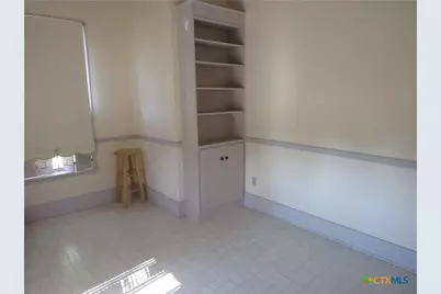 342 W Oak Street, Goliad, TX 77963 - Photo 18