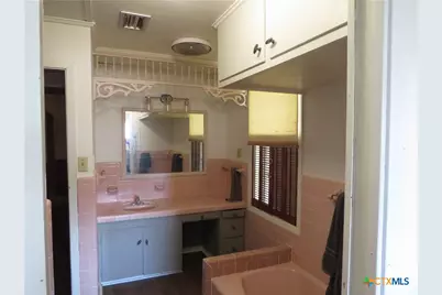 342 W Oak Street, Goliad, TX 77963 - Photo 22