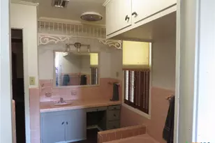 342 W Oak St, Goliad, TX 77963 - Photo 22