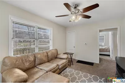 1902 S 9th Street, Temple, TX 76504 - Photo 6