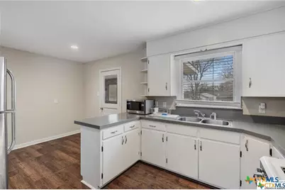 1902 S 9th Street, Temple, TX 76504 - Photo 8