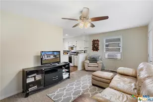 1902 S 9th St, Temple, TX 76504 - Photo 4