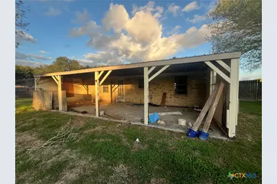 709 Pheasant Drive, Victoria, TX 77905 - Photo 18