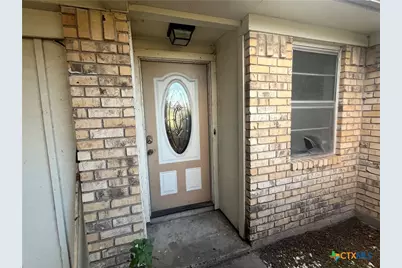 709 Pheasant Drive, Victoria, TX 77905 - Photo 4