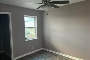 709 Pheasant Dr, Victoria, TX 77905 - Photo 12