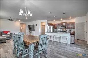 1924 Hayes St, Temple, TX 76502 - Photo 10