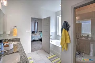 1924 Hayes St, Temple, TX 76502 - Photo 18