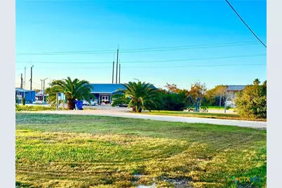 202 S 5th Street, Port O'Connor, TX 77982 - Photo 4