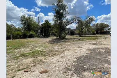 722 School Street, Kenedy, TX 78119 - Photo 2