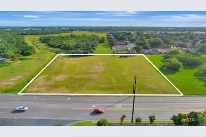 801 N John Stockbauer Drive, Victoria, TX 77904 - Photo 2