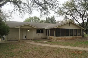 606 E 12th Ave, Belton, TX 76513 - Photo 20