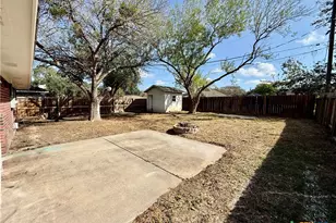210 Stone Gate Dr, Victoria, TX 77904 - Photo 20