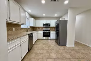 210 Stone Gate Dr, Victoria, TX 77904 - Photo 6