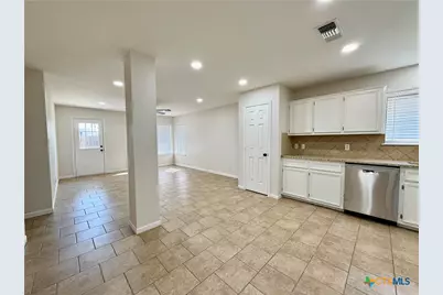 210 Stone Gate Drive, Victoria, TX 77904 - Photo 10