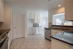 113 Ashford Dr, Victoria, TX 77904 - Photo 14