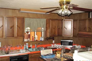 2807 Westview Dr, Canyon Lake, TX 78133 - Photo 6