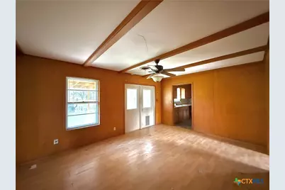 301 Angus Street, Victoria, TX 77904 - Photo 2