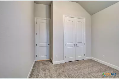 2031 Stephanie Avenue, New Braunfels, TX 78132 - Photo 8