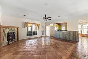 4680 Dreibrodt Rd, San Marcos, TX 78666 - Photo 8