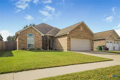 604 Mason Circle, Victoria, TX 77904 - Photo 1