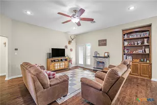 604 Mason Cir, Victoria, TX 77904 - Photo 4