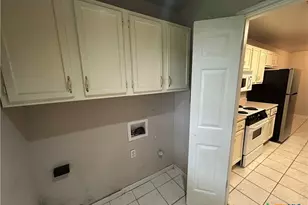 603 E Sandy Ln, Little River-Academy, TX 76554 - Photo 8