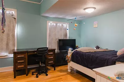 201 N Victoria Street, Victoria, TX 77901 - Photo 20