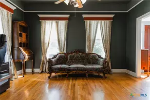 201 N Victoria St, Victoria, TX 77901 - Photo 2