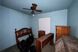 210 Travis St, Port Lavaca, TX 77979 - Photo 6